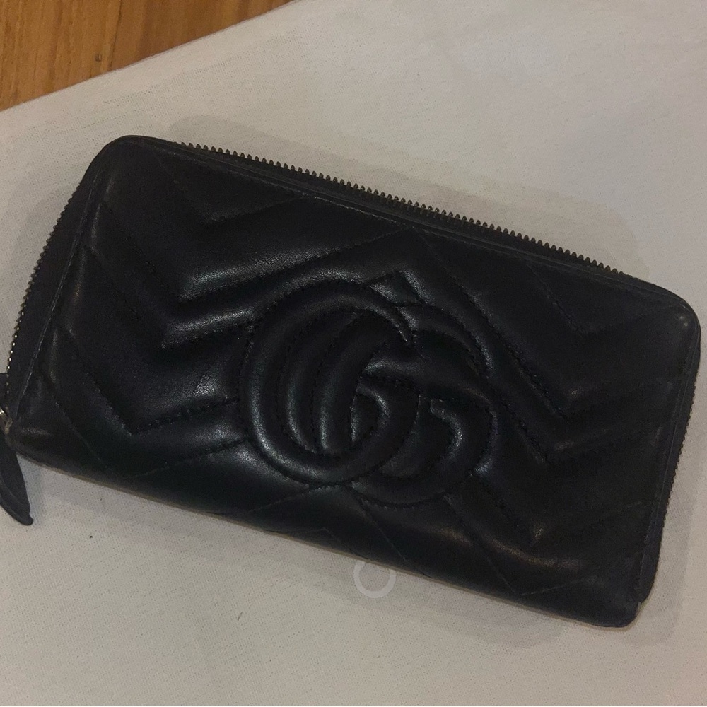 Gucci Marmont Calfskin Matelasse Zippy Wallet 🔥 - Picture 2 of 12